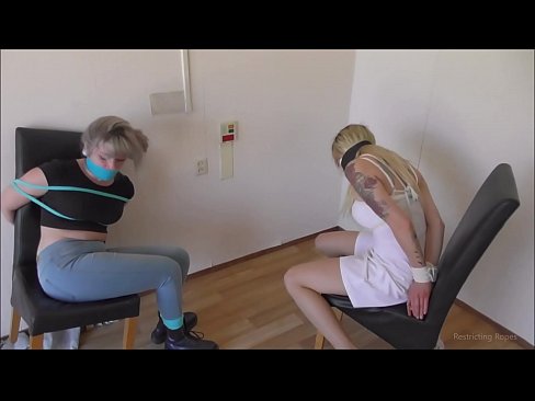 ❤️ व्यसनाधीन / बांधलेले आणि गुंडाळलेले / संकटात मुलगी ❤❌  mr.pornado-co.ru वर  ❌